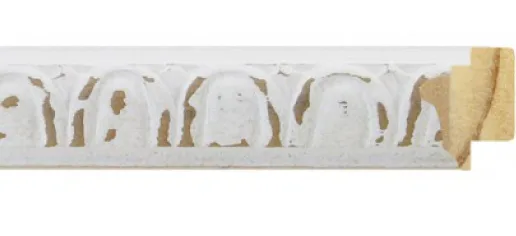 Motllura blanca de talla.